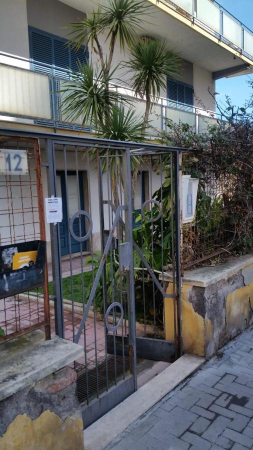 Tora House Hotel Catania Exterior photo